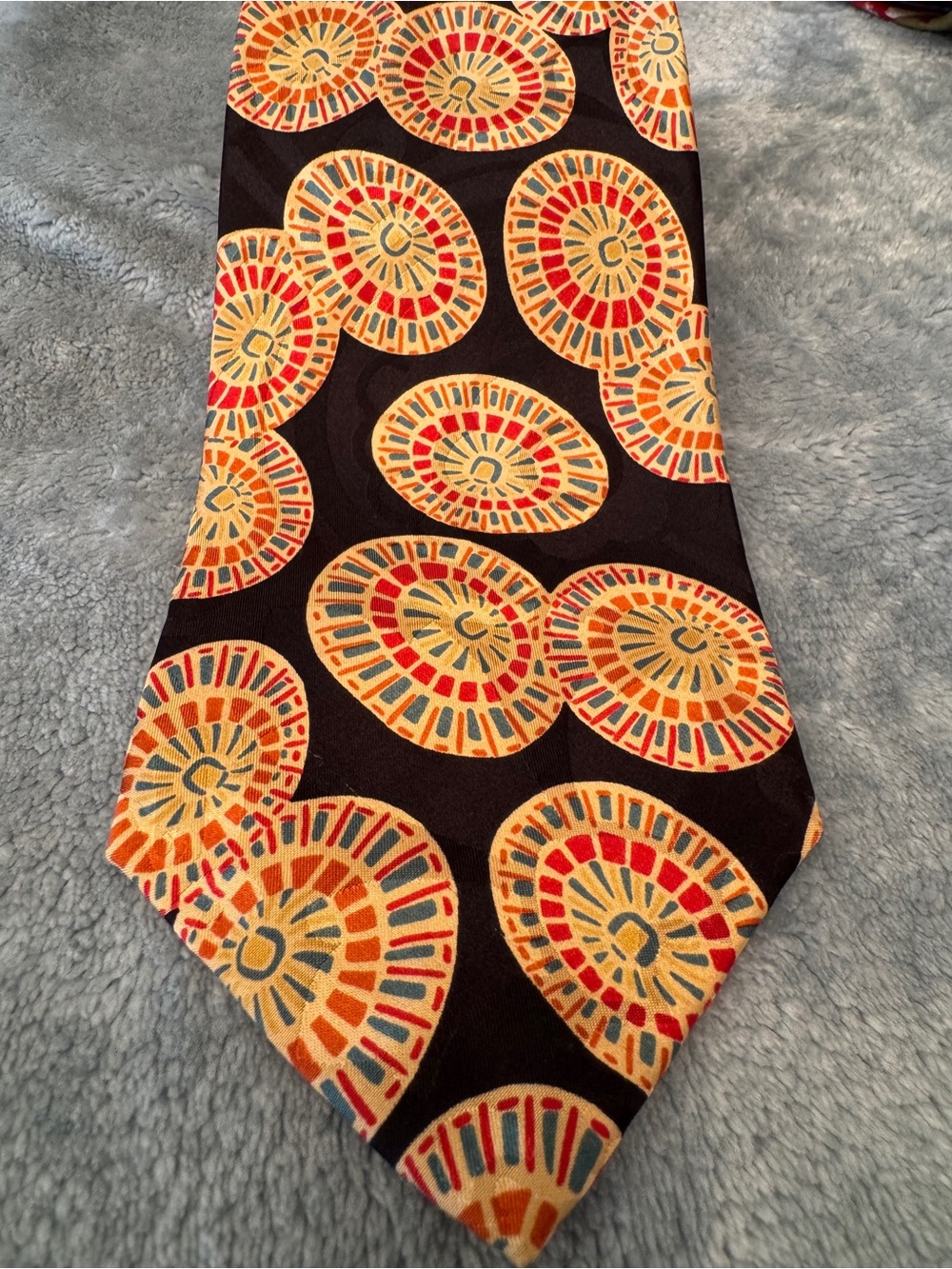 Vintage XMI Platinum Silk Medallion Necktie Navy Tie with Multicolor Circles - Picture 10 of 10